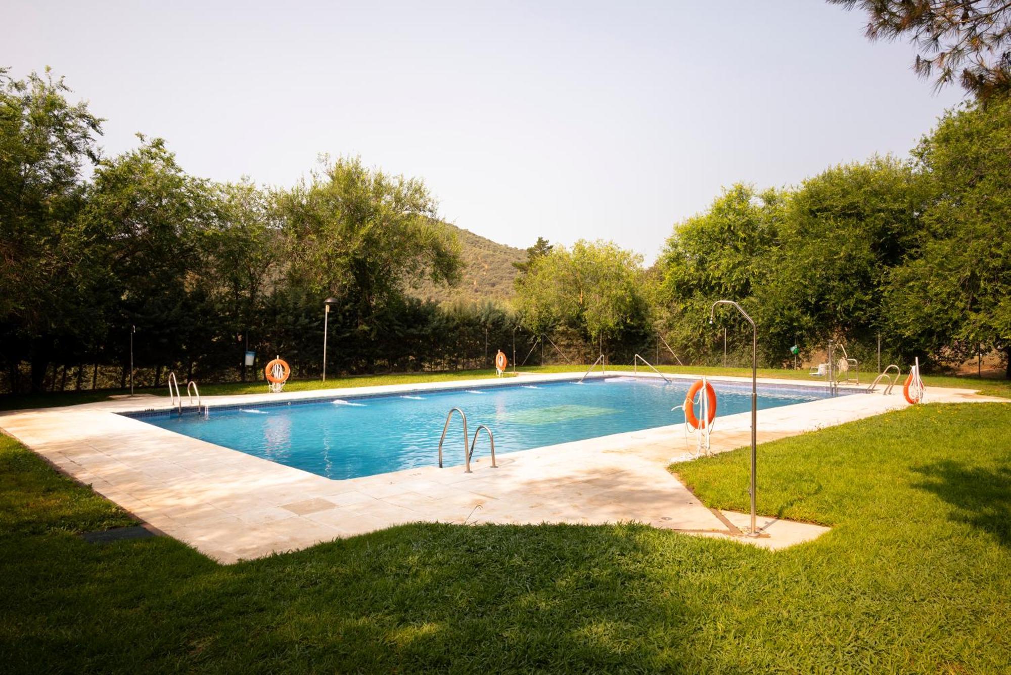 Bungalows Camping Jimmy Jones Villaviciosa de Cordoba Bagian luar foto